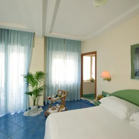 Reale 3* Maiori